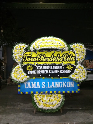 Papan Bunga Duka di Babalan